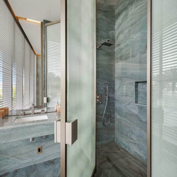 Bathroom - Armani Casa